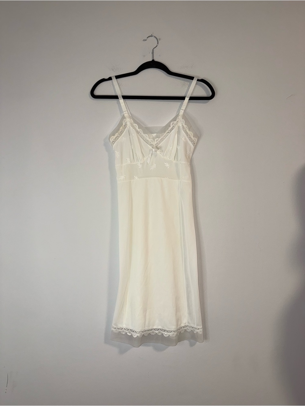 VTG 60s Ivory Lace Floral Embroidered Midi Slip Dress Sz 32